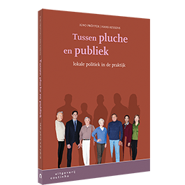 Tusssen pluche en publiek